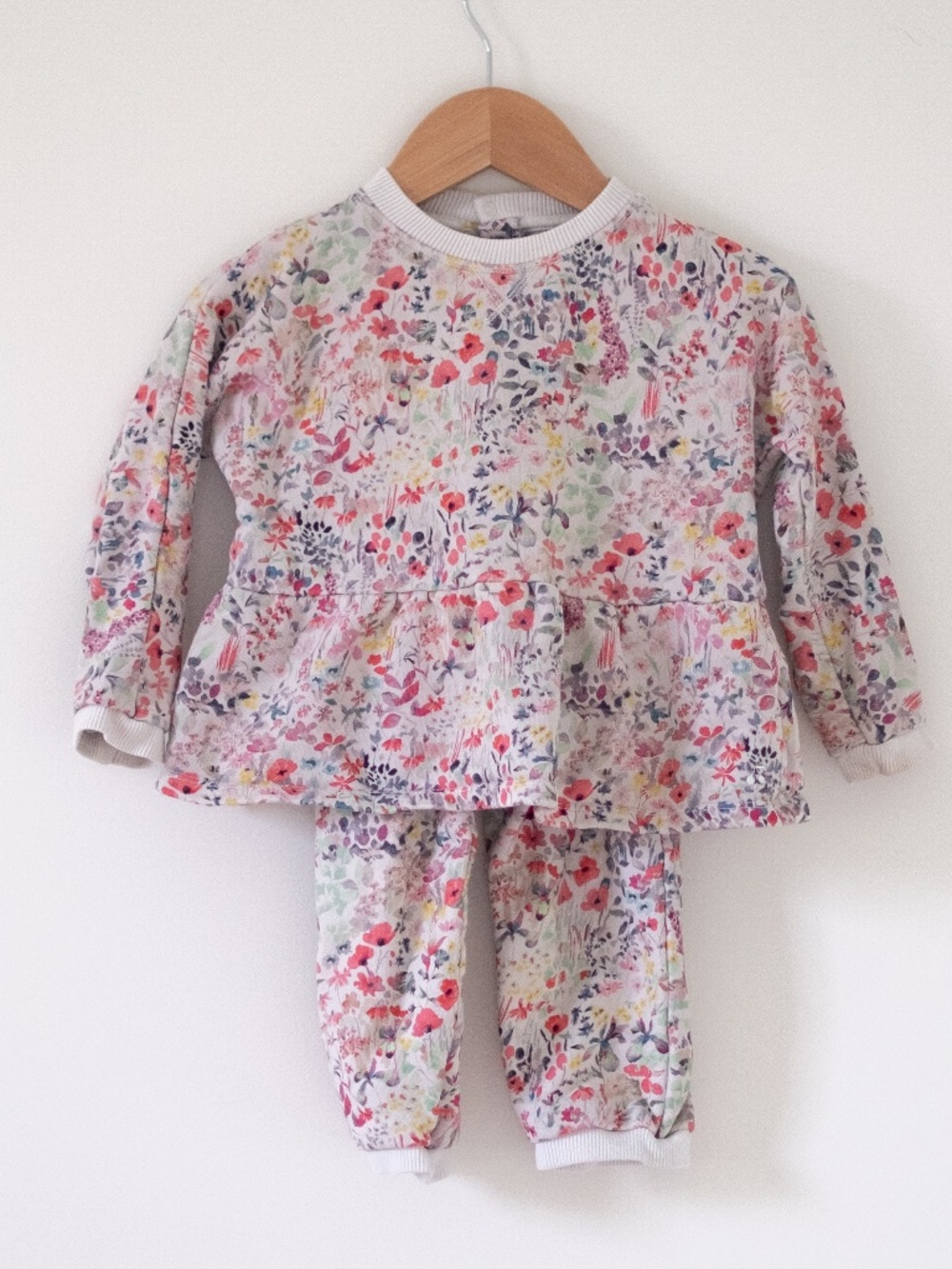 Bonpoint Floral sweatsuit